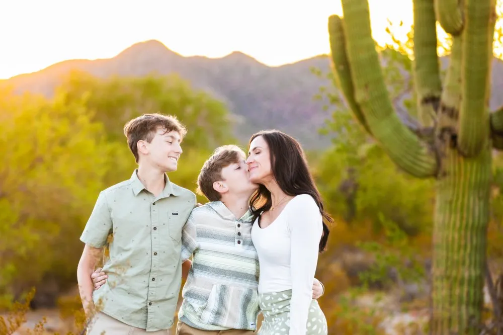 Why Mini Sessions Are Worth It for Families and Seniors in GIibert and the East Valley
