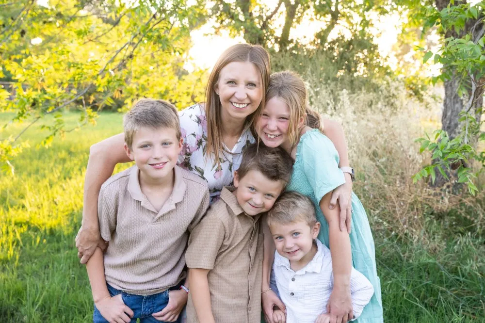 F is for Freeze: Turning Fleeting Moments into Lasting Images